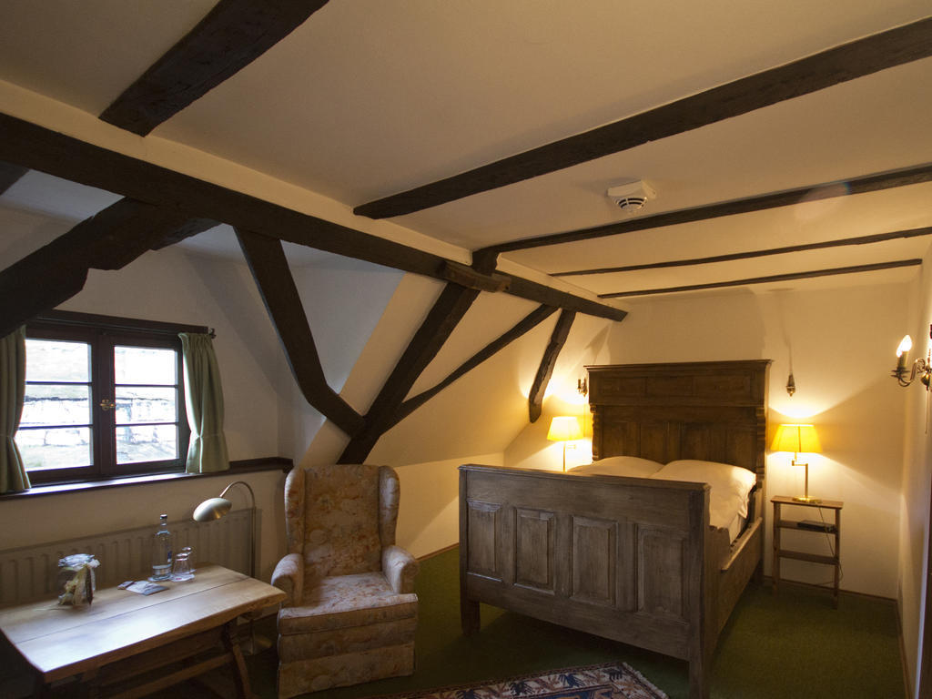 Hotel & Restaurant Gut Hungenbach Kürten Kamer foto