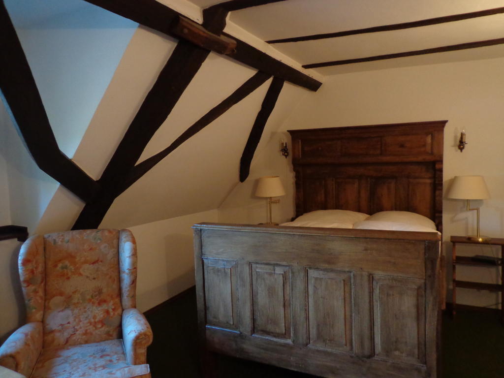 Hotel & Restaurant Gut Hungenbach Kürten Kamer foto