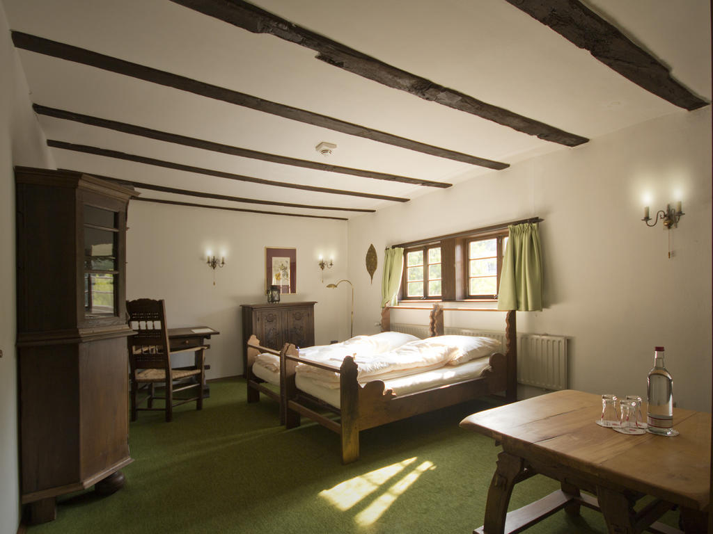 Hotel & Restaurant Gut Hungenbach Kürten Kamer foto